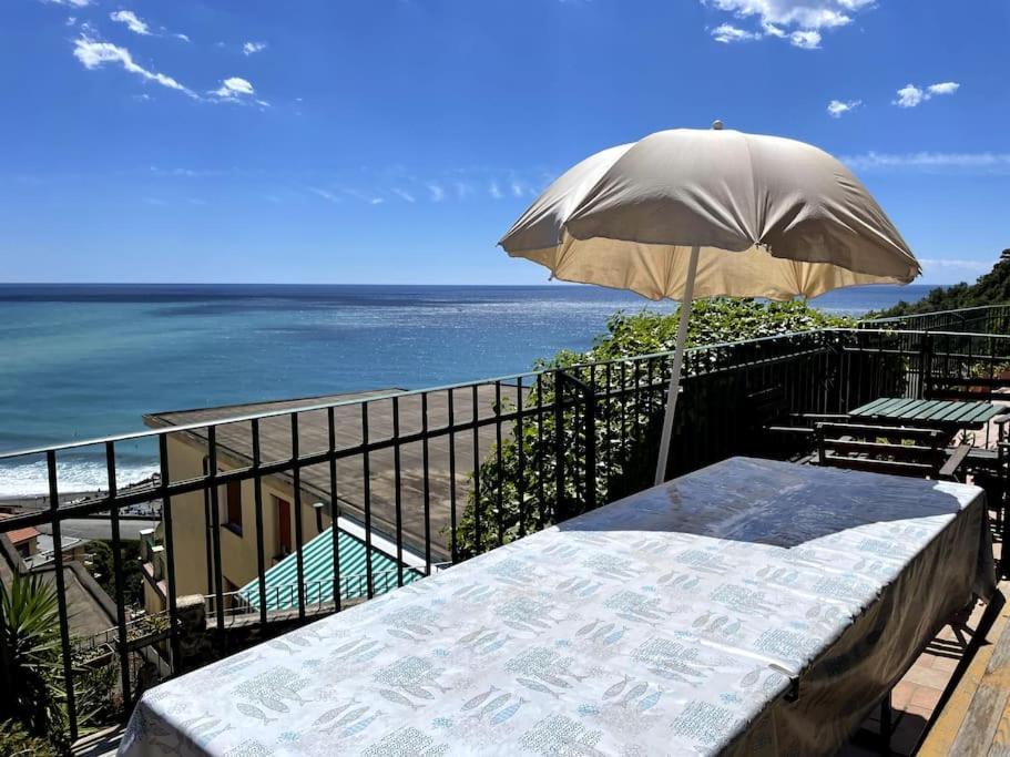 Ocean View Villa With Fast Wi-Fi And Elevator To Town Levanto Exteriér fotografie